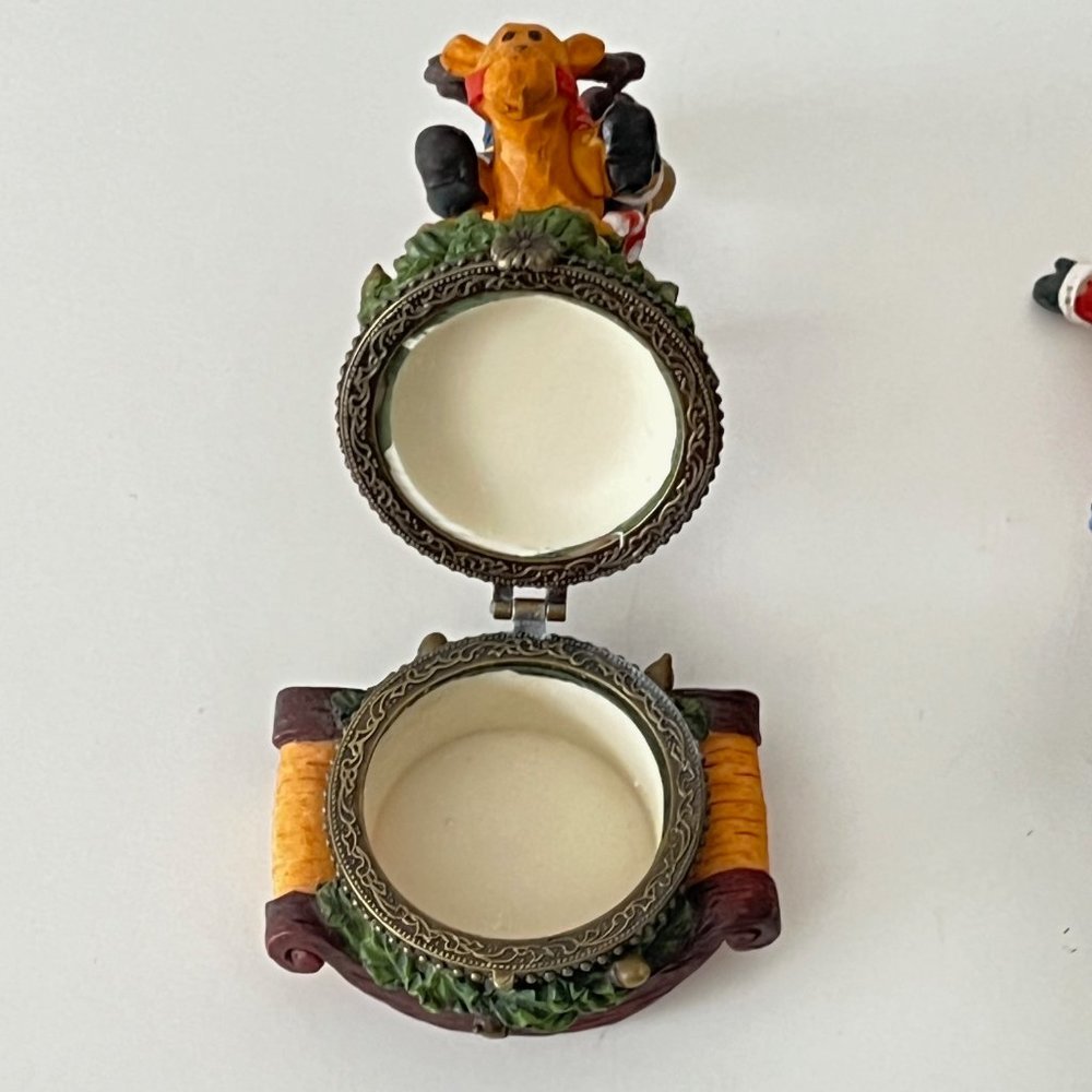 Vintage Whimsical Santa Riding ReindeerTrinket Boxes - Picture 10 of 16